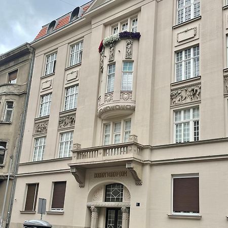 Studio Apartment Lubynski In Center Of Zagreb Ngoại thất bức ảnh